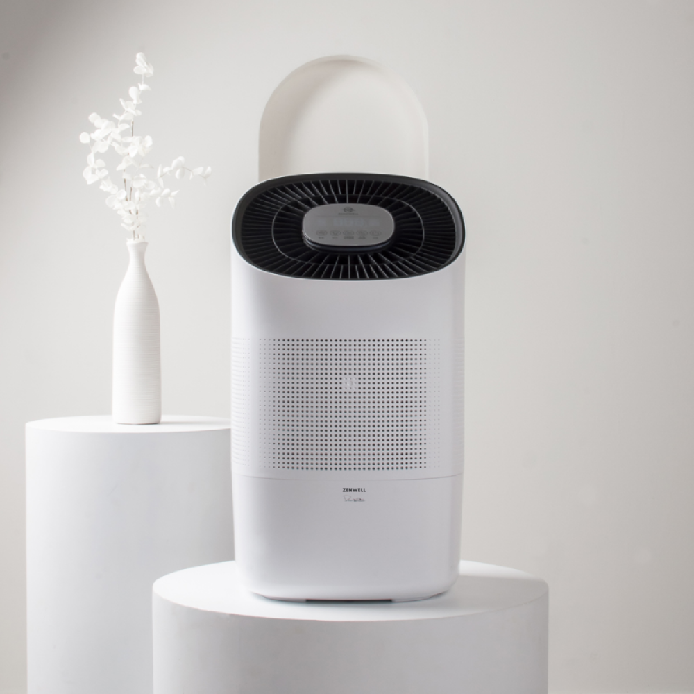 Super Humidifier Smart front view on pedestal